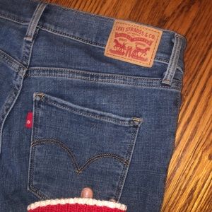 Awesome Levi red tab skinny straight leg jeans